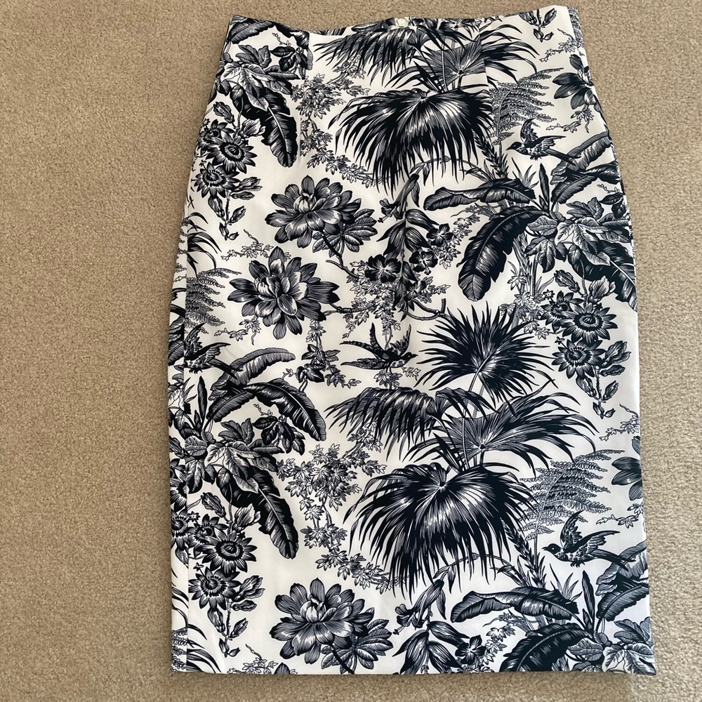 Black and white midi skirt